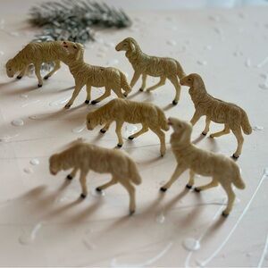 Vintage Animal Figurines Plastic vintage Nativity Scene Sheep